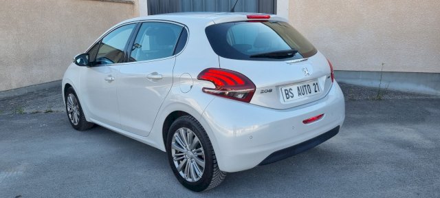 Peugeot Peugeot 208  1.2 PureTech 110ch Allure S&S 5p