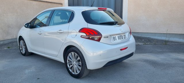 Peugeot Peugeot 208  1.2 PureTech 110ch Allure S&S 5p