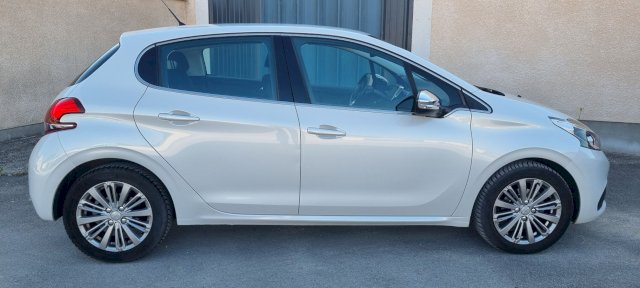 Peugeot Peugeot 208  1.2 PureTech 110ch Allure S&S 5p