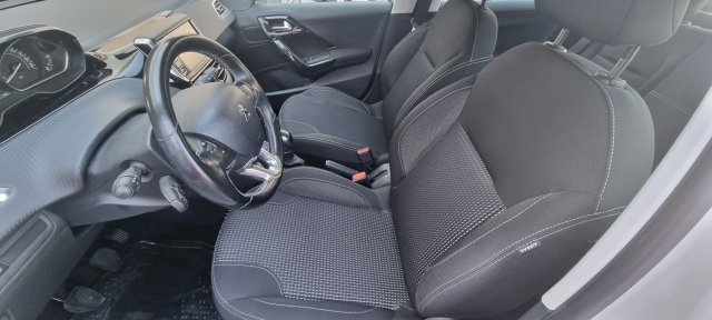 Peugeot Peugeot 208  1.2 PureTech 110ch Allure S&S 5p