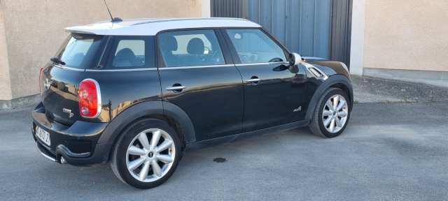 Mini Mini Countryman  Cooper SD 143  Red Hot Chili ALL4