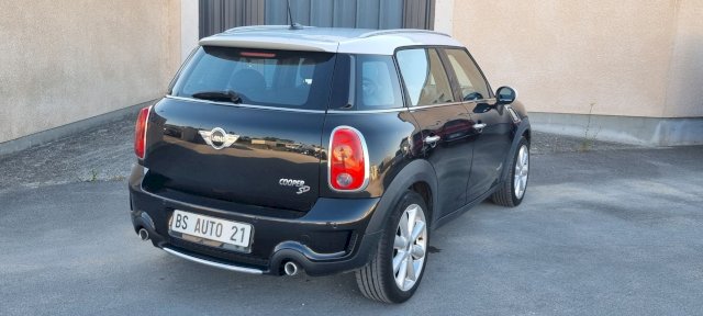 Mini Mini Countryman  Cooper SD 143  Red Hot Chili ALL4