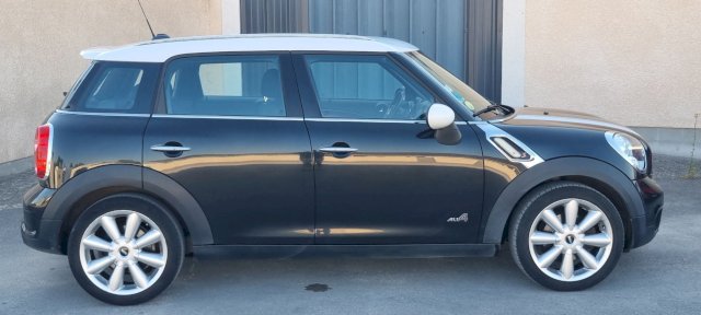 Mini Mini Countryman  Cooper SD 143  Red Hot Chili ALL4