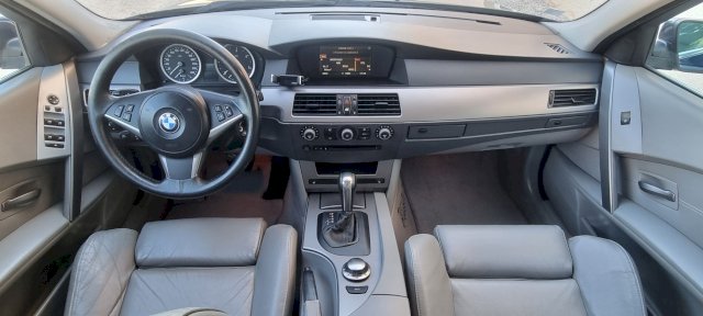 BMW BMW Série 5 TOURING (E61) 530dA 218 LUXE