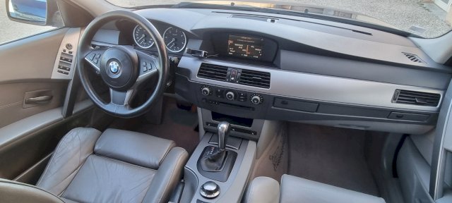 BMW BMW Série 5 TOURING (E61) 530dA 218 LUXE