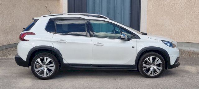 Peugeot Peugeot 2008 1.6 Blue HDI 120 CROSSWAY EAT6