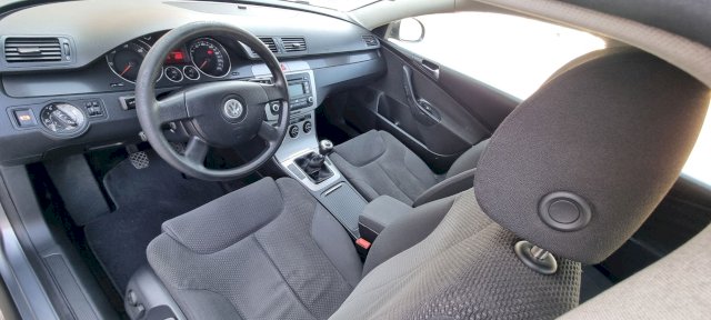 Volkswagen Volkswagen Passat VI 1.9 TDI 105 SW CONFORTLINE