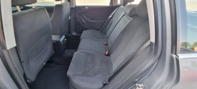 Volkswagen Volkswagen Passat VI 1.9 TDI 105 SW CONFORTLINE