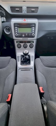 Volkswagen Volkswagen Passat VI 1.9 TDI 105 SW CONFORTLINE