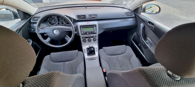 Volkswagen Volkswagen Passat VI 1.9 TDI 105 SW CONFORTLINE