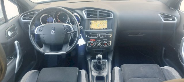 DS DS Ds 4  BlueHDi 120ch So Chic S&S