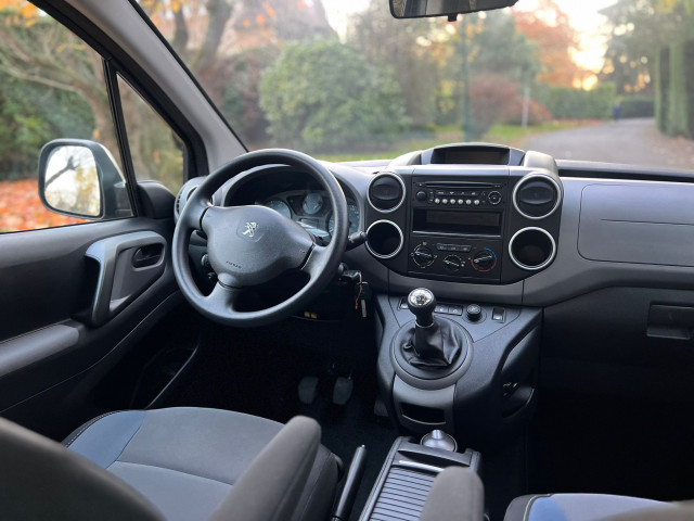 Peugeot Peugeot Partner 1.2 ESS 