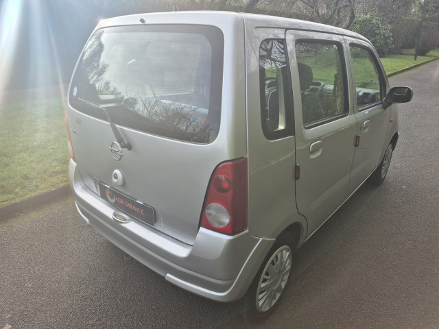 Opel Opel Agila  1.0 Twinport Essentia