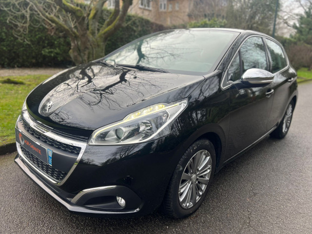 Peugeot Peugeot 208 1.2 PureTech 110ch Allure BUISNESS