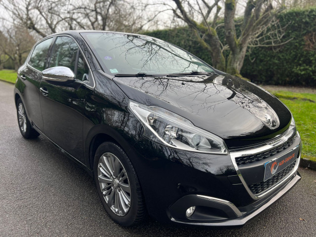Peugeot Peugeot 208 1.2 PureTech 110ch Allure BUISNESS