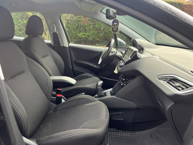 Peugeot Peugeot 208 1.2 PureTech 110ch Allure BUISNESS