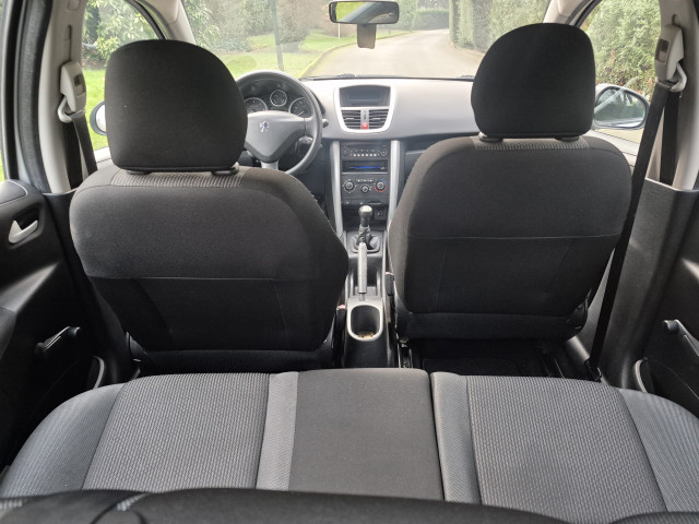 Peugeot Peugeot 207  1.4 HDi70 FAP Urban 5p