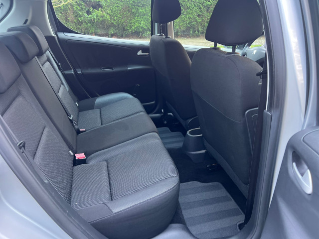 Peugeot Peugeot 207 207 1.4i URBAN 4990 EURO 