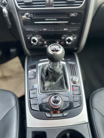 Audi Audi A4 IV (B8) 2.0 TDI 143 DPF Ambiente