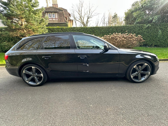 Audi Audi A4 IV (B8) 2.0 TDI 143 DPF Ambiente
