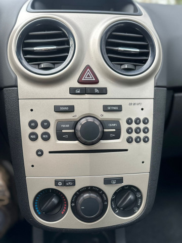 Opel Opel Corsa OPEL CORSA 1.2 CARNET COMPLET 3990 EURO