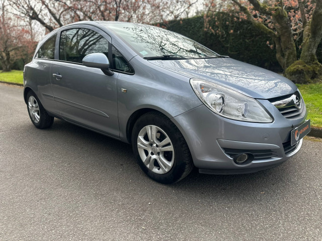 Opel Opel Corsa OPEL CORSA 1.2 CARNET COMPLET 3990 EURO