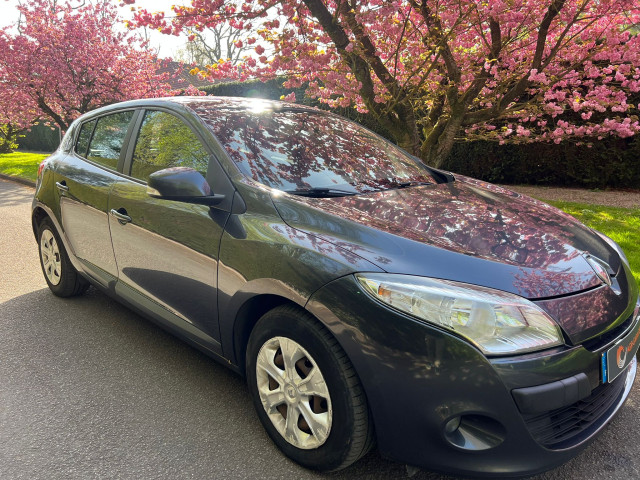 Renault Renault Megane RENAULT MEGANE 1.5 dCi 105CH