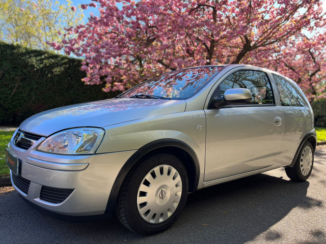 Opel Opel Corsa OPEL CORSA 1.0L TWINPORT 1ER MAIN 