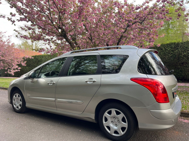 Peugeot Peugeot 308 SW PEUGEOT 308 SW 1.6HDI 3990 EURO