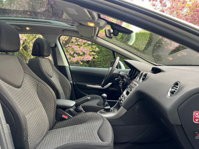 Peugeot Peugeot 308 SW PEUGEOT 308 SW 1.6HDI 3990 EURO