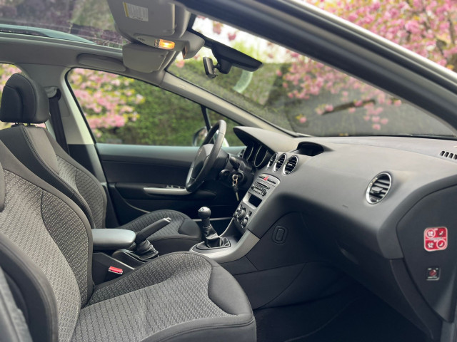 Peugeot Peugeot 308 SW PEUGEOT 308 SW 1.6HDI 3990 EURO