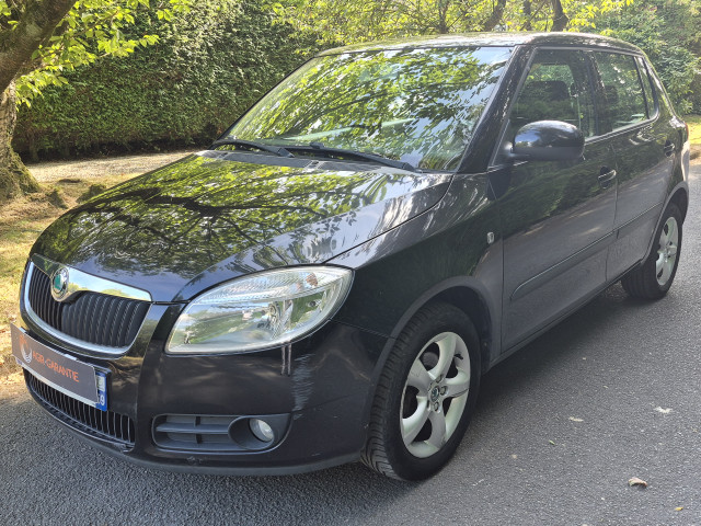 Skoda Skoda Fabia SKODA FABIA 1.2I CARNET COMPLET 