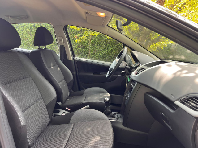 Peugeot Peugeot 207 PEUGEOT 207 1.4I 75CV CLIMATISATION 