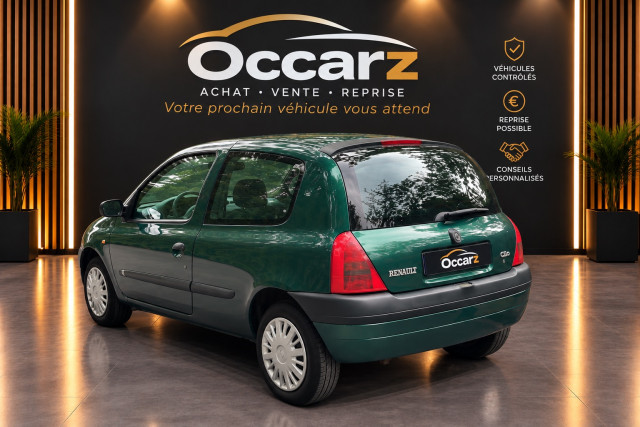 Renault Renault Clio CLIO 2 PH1 60CV 3 PORTES 1ER MAIN 