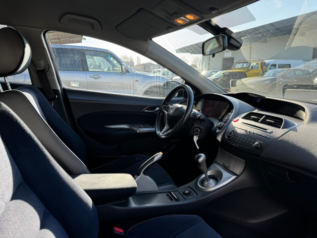 Honda Honda Civic VIII 1.8 i-VTEC Sport 5p