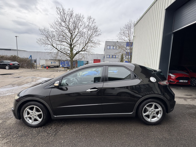 Honda Honda Civic VIII 1.8 i-VTEC Sport 5p