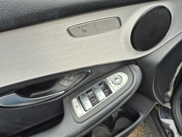 Mercedes-Benz Mercedes-Benz Glc  220 d 194ch Avantgarde Line 4Matic 9G-Tronic