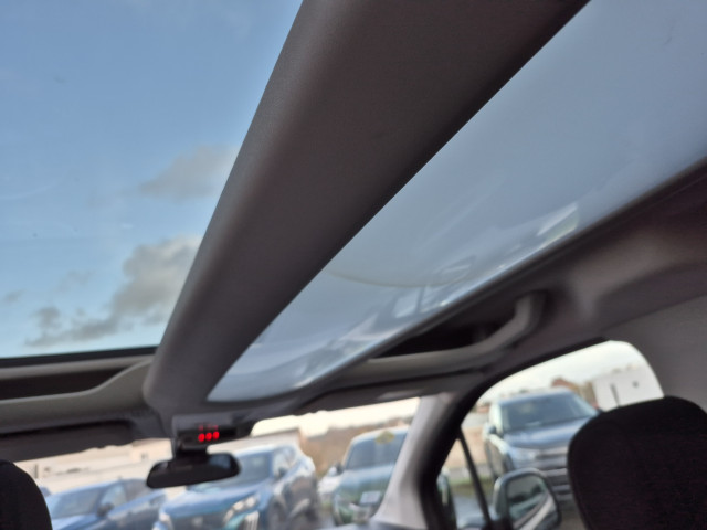 Citroen Citroën Berlingo HDI 130 EAT8 SHINE