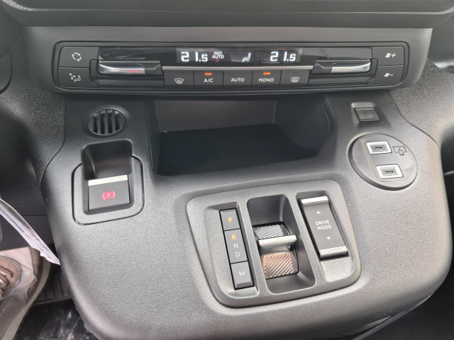 Citroen Citroën Berlingo  M  HDI 130 EAT8 MAX N1