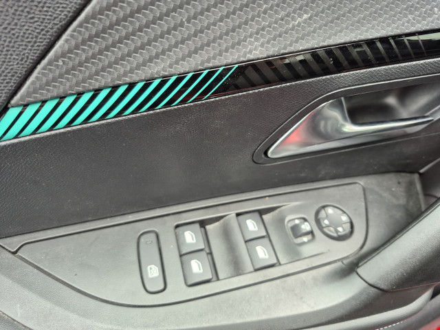 Peugeot Peugeot 2008 1.2 Pure Tech 130ch S&S Allure Pack