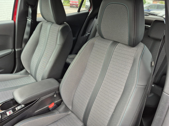 Peugeot Peugeot 2008 1.2 Pure Tech 130ch S&S Allure Pack
