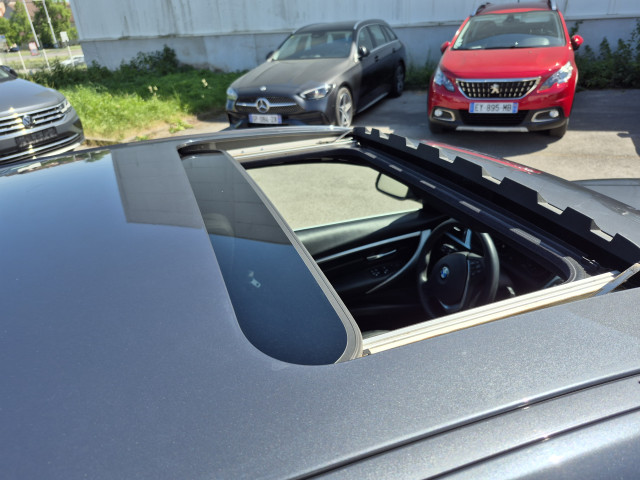 BMW BMW Série 3 VI (F30) 320dA 190ch Luxury