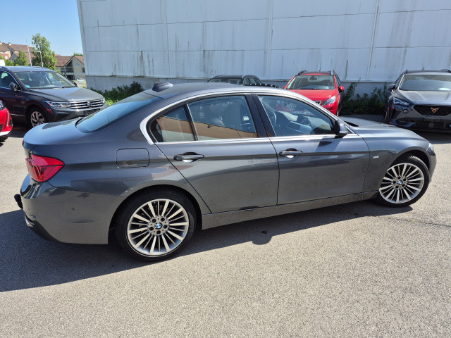 BMW BMW Série 3 VI (F30) 320dA 190ch Luxury