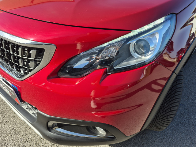 Peugeot Peugeot 2008 1.2 110 cv ALLURE