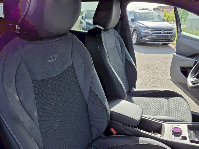 Volkswagen Volkswagen T-Roc T-ROC 1.5 e TSI 150 DSG7 R-LINE