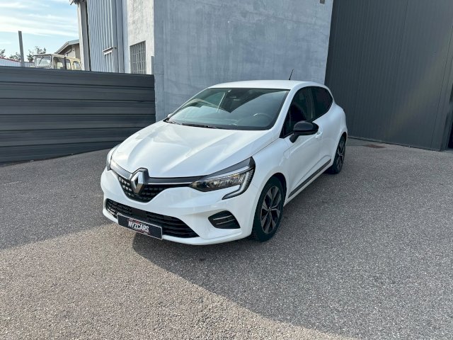 Renault Renault Clio 1.6 E-TECH HYBRIDE 145CH EVOLUTION