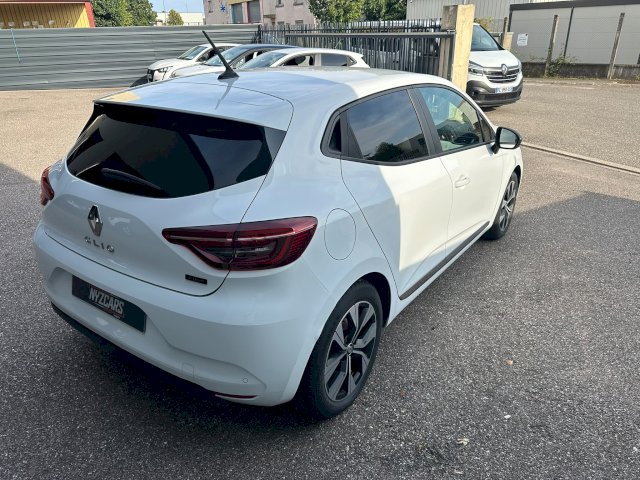 Renault Renault Clio 1.6 E-TECH HYBRIDE 145CH EVOLUTION