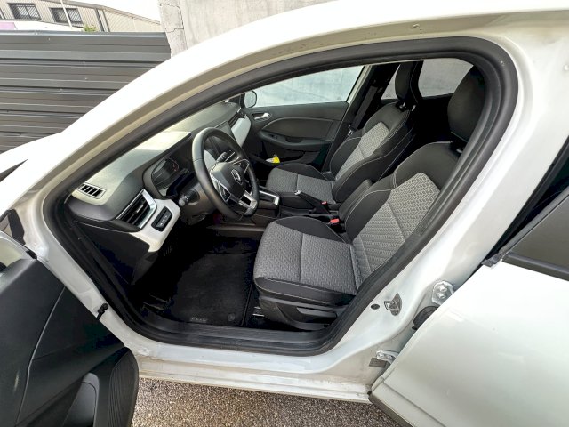 Renault Renault Clio 1.6 E-TECH HYBRIDE 145CH EVOLUTION