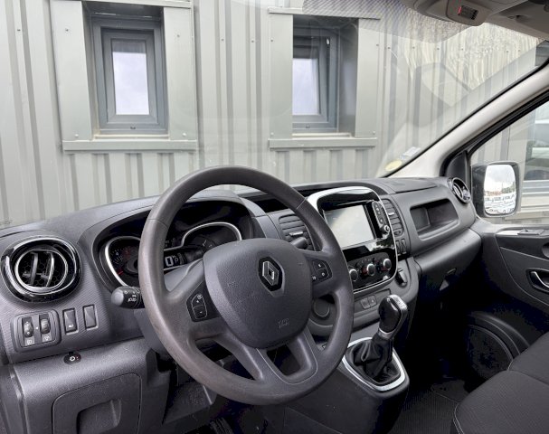 Renault Renault Trafic III GRAND CONFORT L2H1 / 2.0 DCI 145CH BOITE AUTO