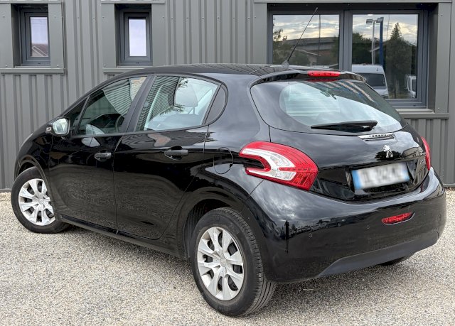 Peugeot Peugeot 208 ACTIVE / 1.6 HDI 68CH